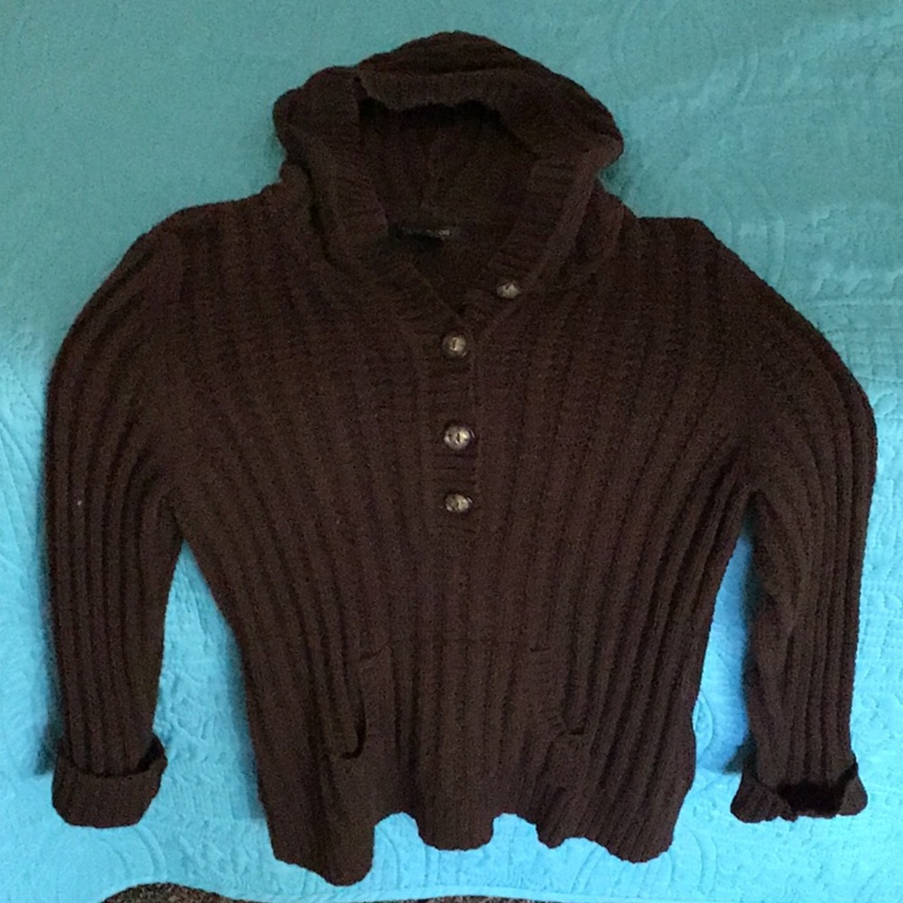 Pull-over Hooded Sweater